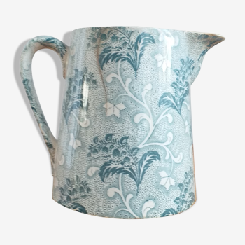 Porcelain pitcher Creil and Montereau