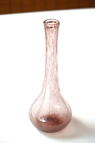 Vase rose en verre bullé de Biot années 70