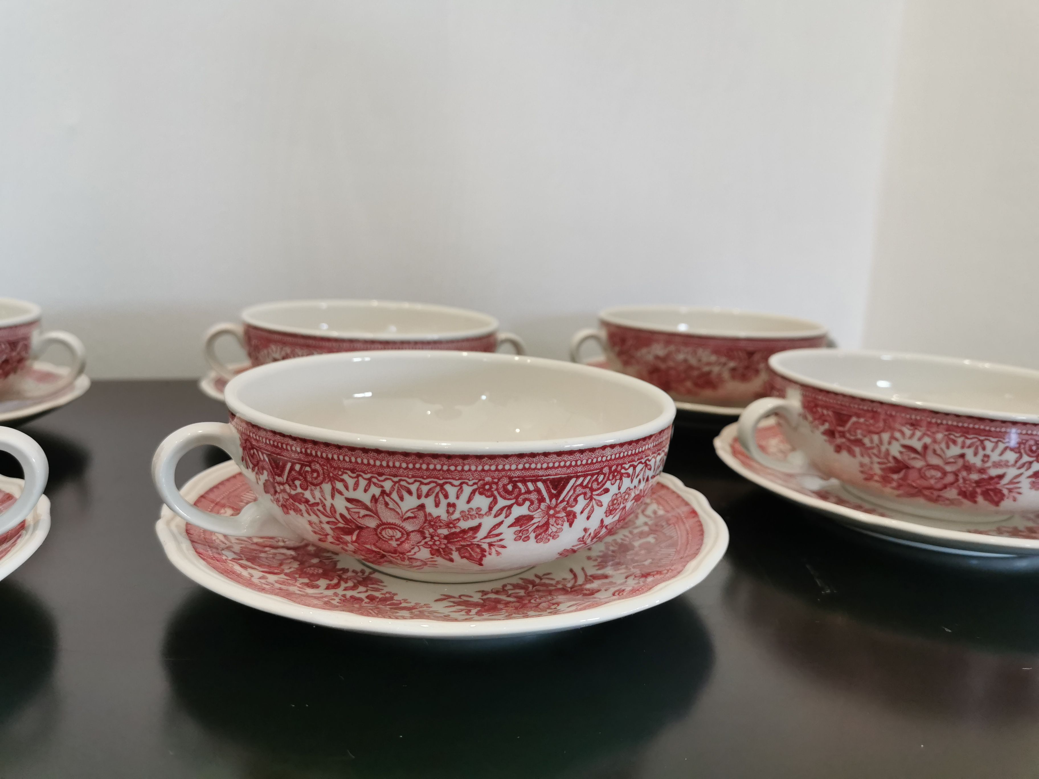 12 soup bowls and saucer service Villeroy&Boch Saar