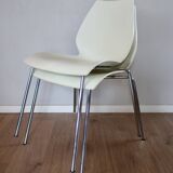 2 Maui chairs designed by Vico Magistretti for Kartell, in very good condition.
