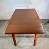 Scandinavian style extending teak table, French manufacture, 1960s