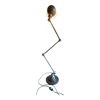 Jieldé lamp with 3 arms, 40cm on a stand.