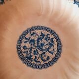 Plat creux de service en faïence de Gien vers 1880