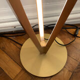 In the wind floor lamp