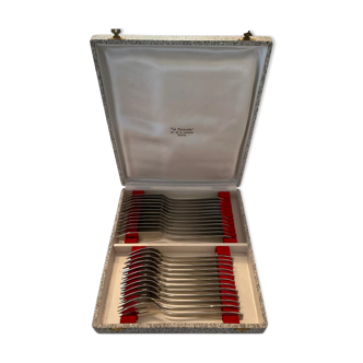 24 fish covers. Forks and knives . Stainless steel. Vintage