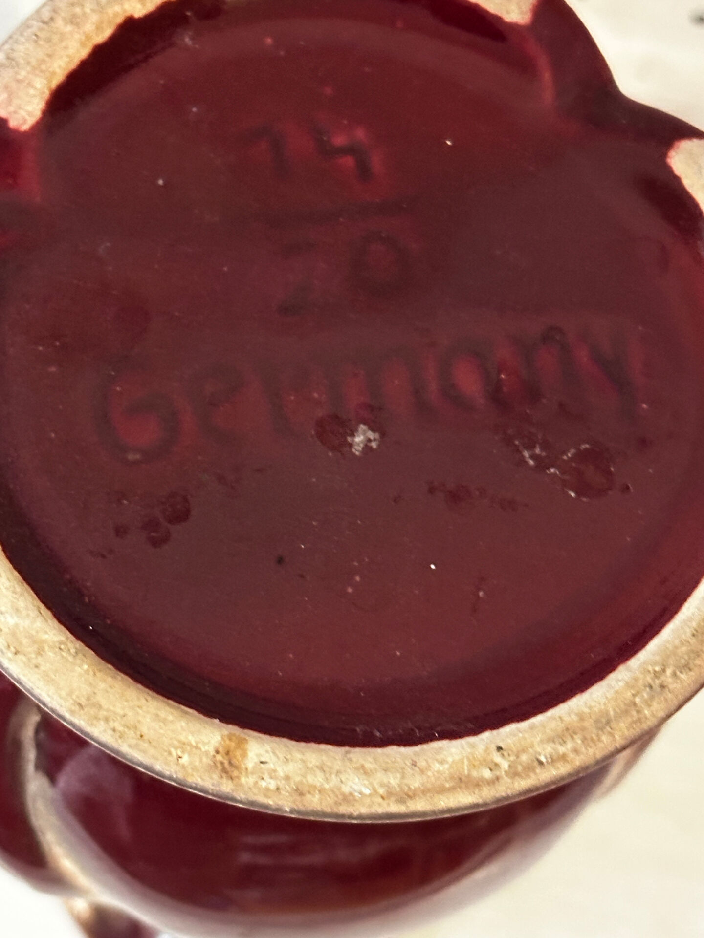 Pichet Mid-Century ceramic no 14/20 Germany - Ruby red enhanced O