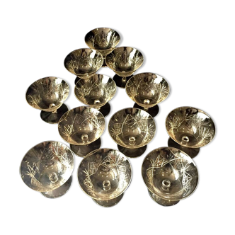 Set of 11 champagne cups in st-louis-cut crystal tabletop art
