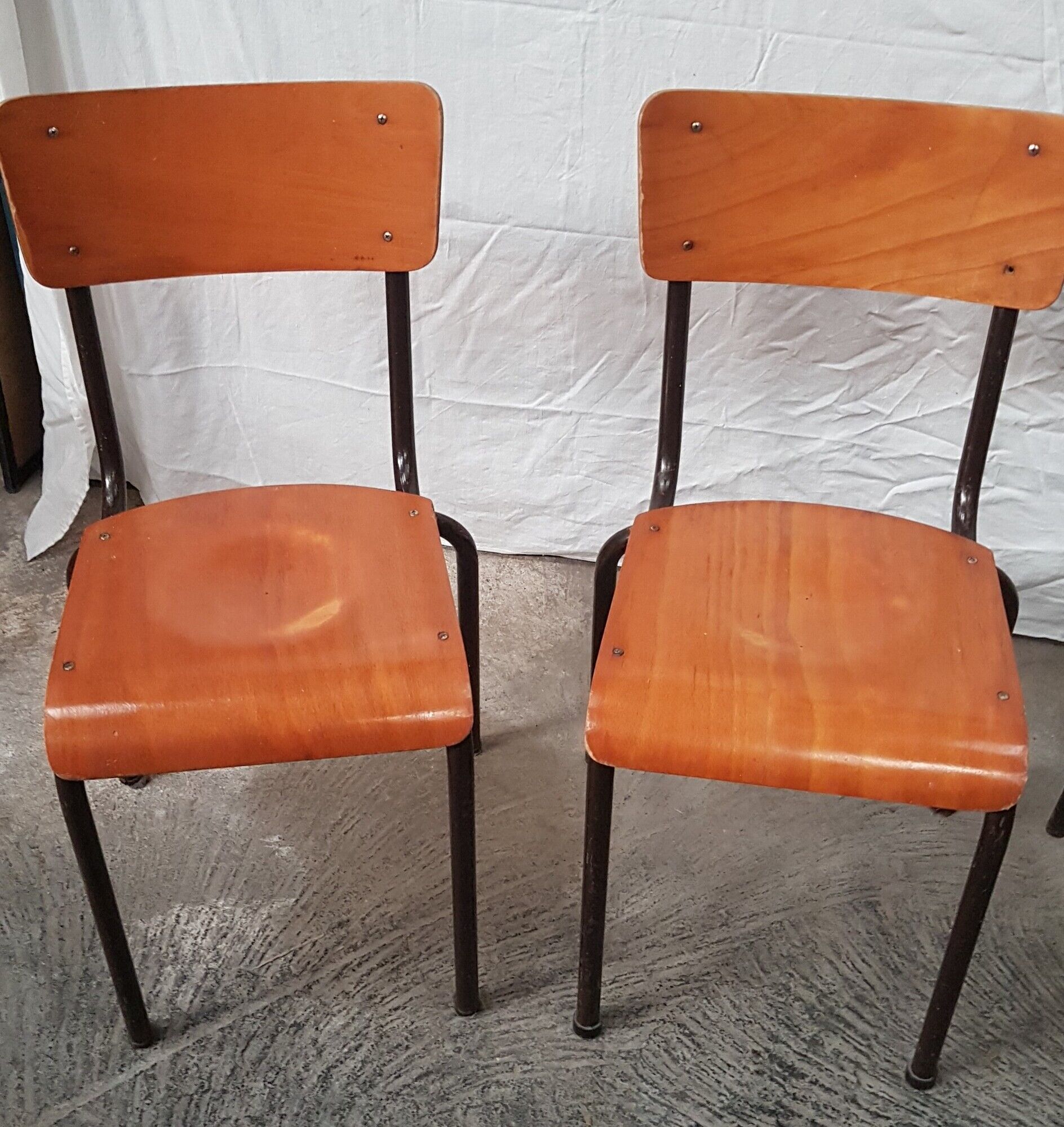 Set of 4 vintage tubular school chairs from the 60s 70s