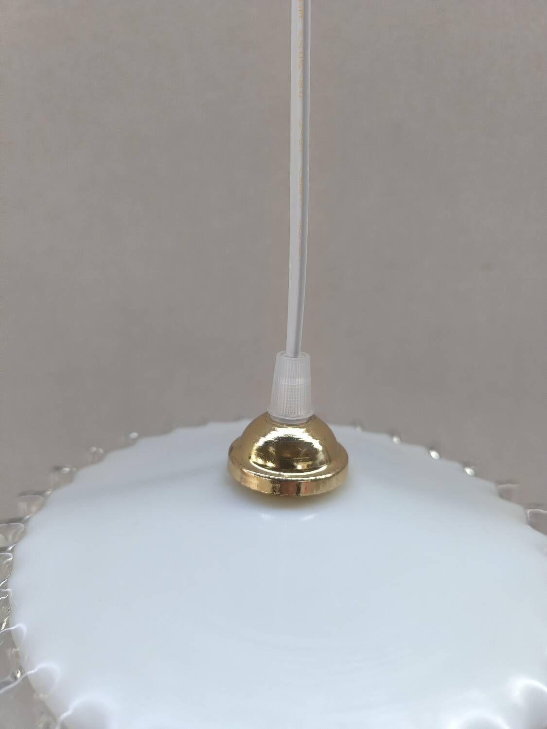 Suspension mini opaline ondulé