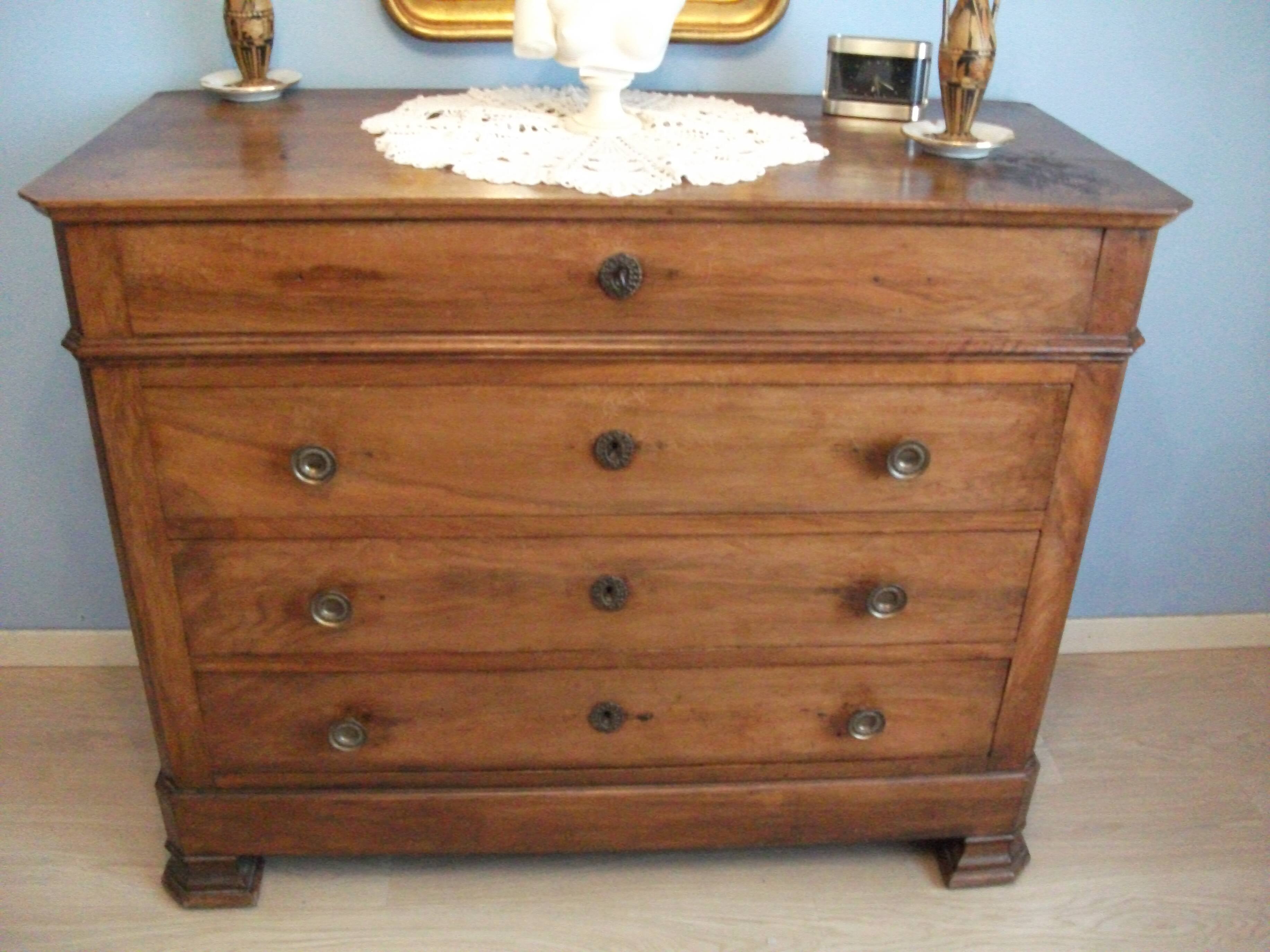 Louis-Philippe chest of drawers in solid wood