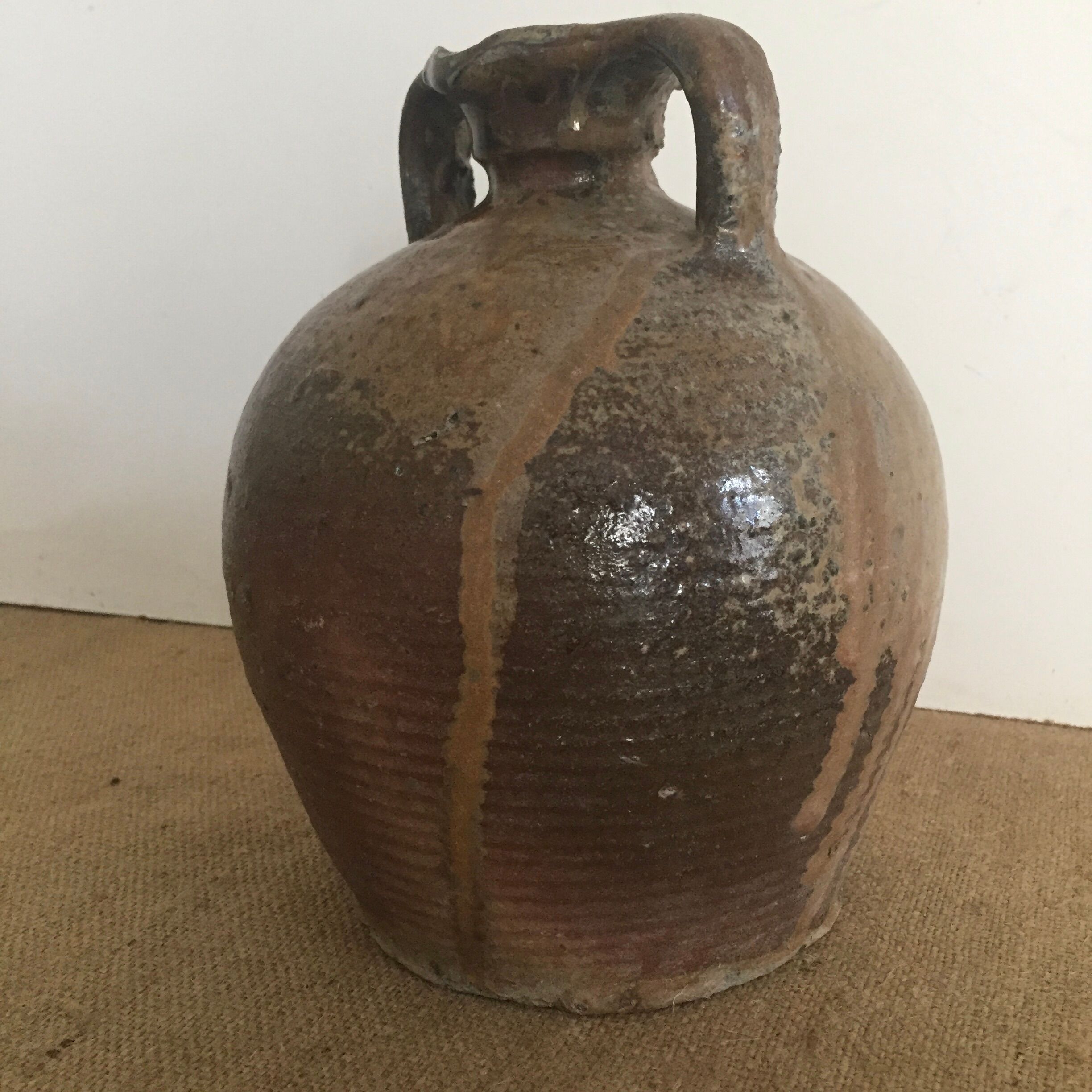 Glass sandstone jar, pottery, buire