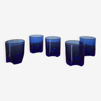 During 5 small blue crystal glasses
