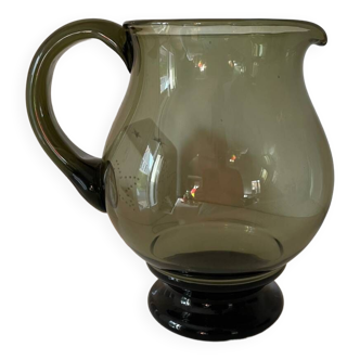 Carafe en verre fumé