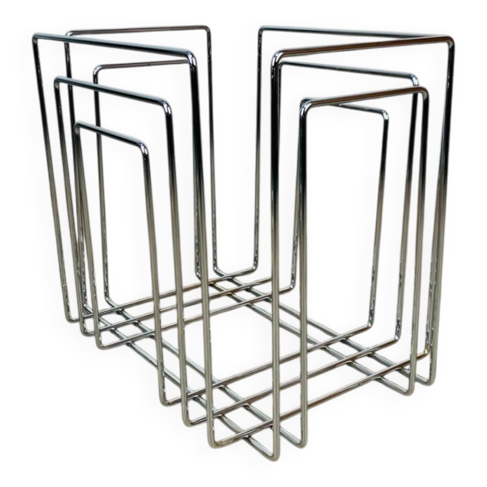 Chrome metal magazine rack by Willy Glaeser for TMP, 1980s.