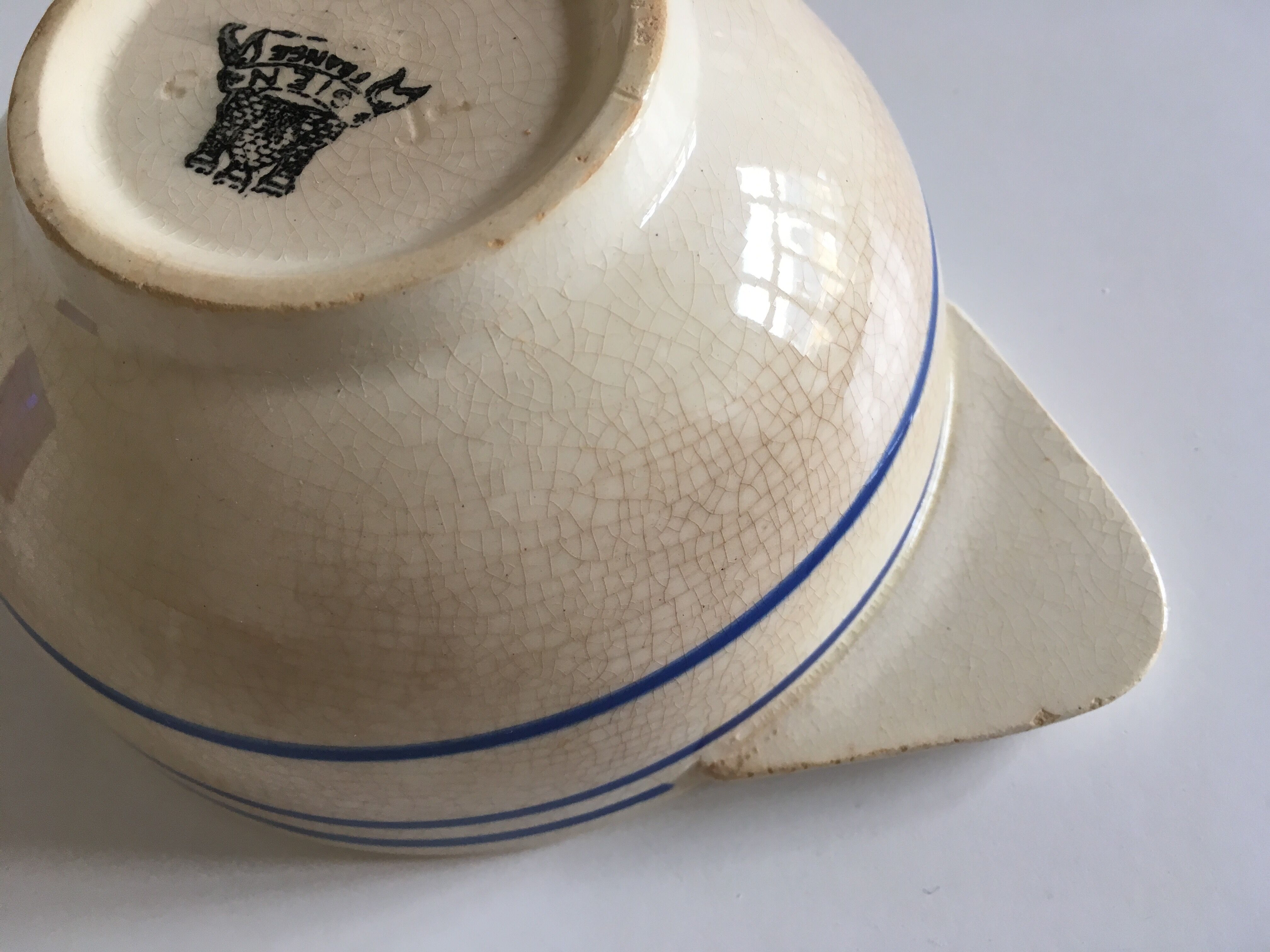 Gien pair of weak bowls 1910