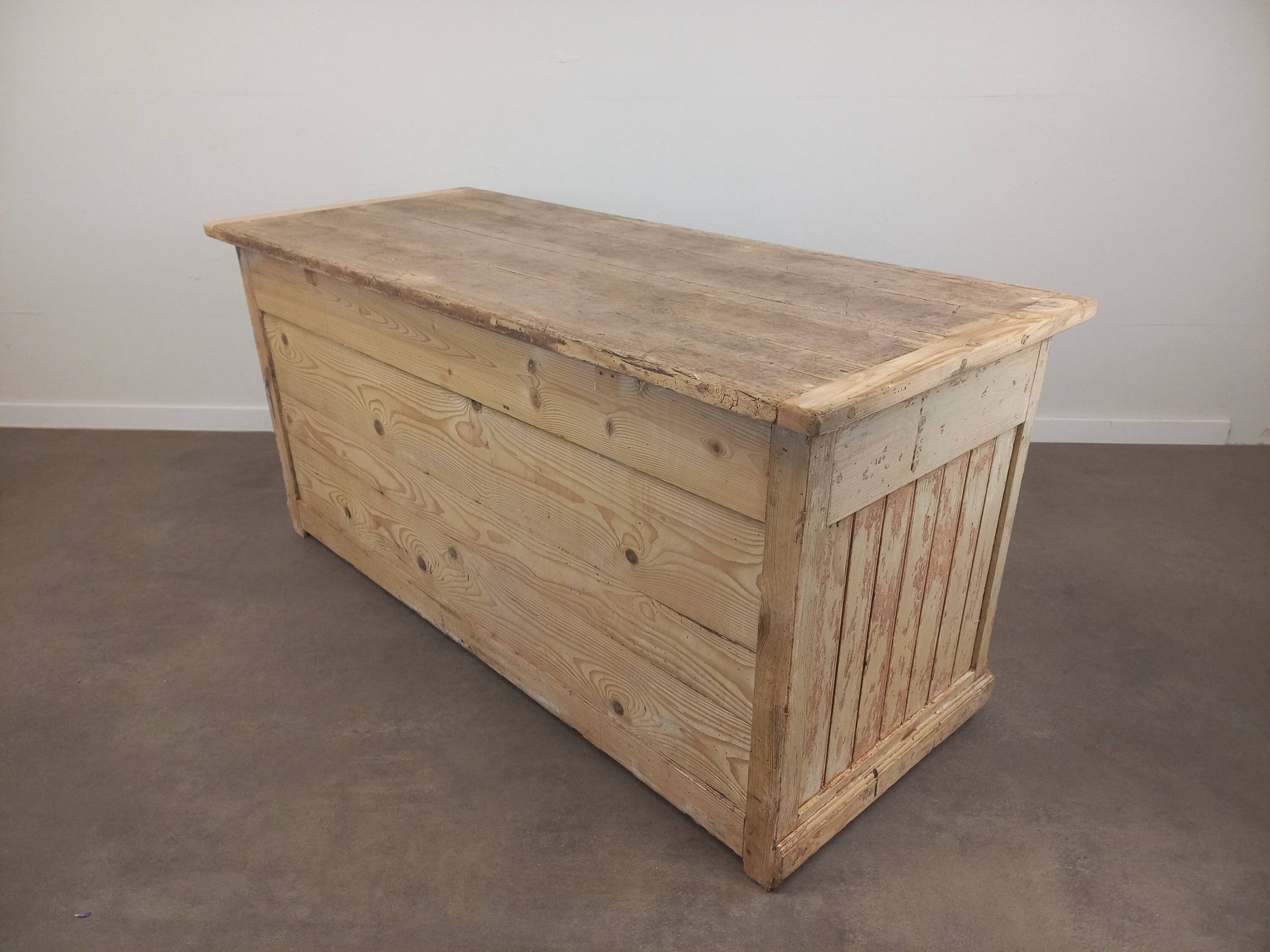 Weathered store bank