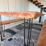 Table en bois massif neuve avec deux bancs - 2 mètres (200x90x5,5cm)