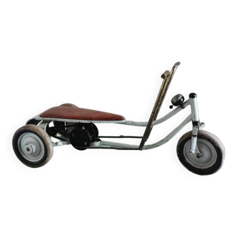 Old tricycle from the 40s