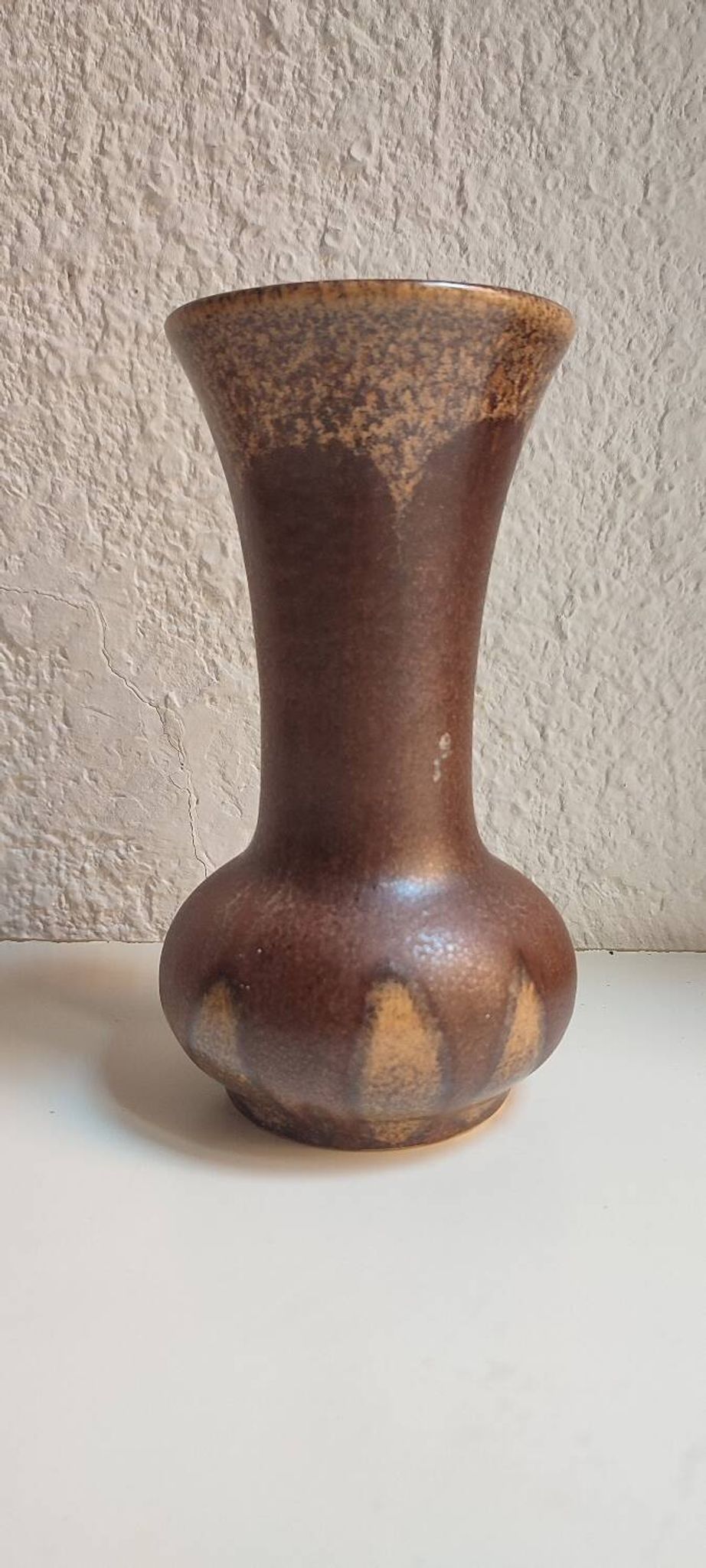 Vase de céramique Steuler. Allemagne, années 1960.