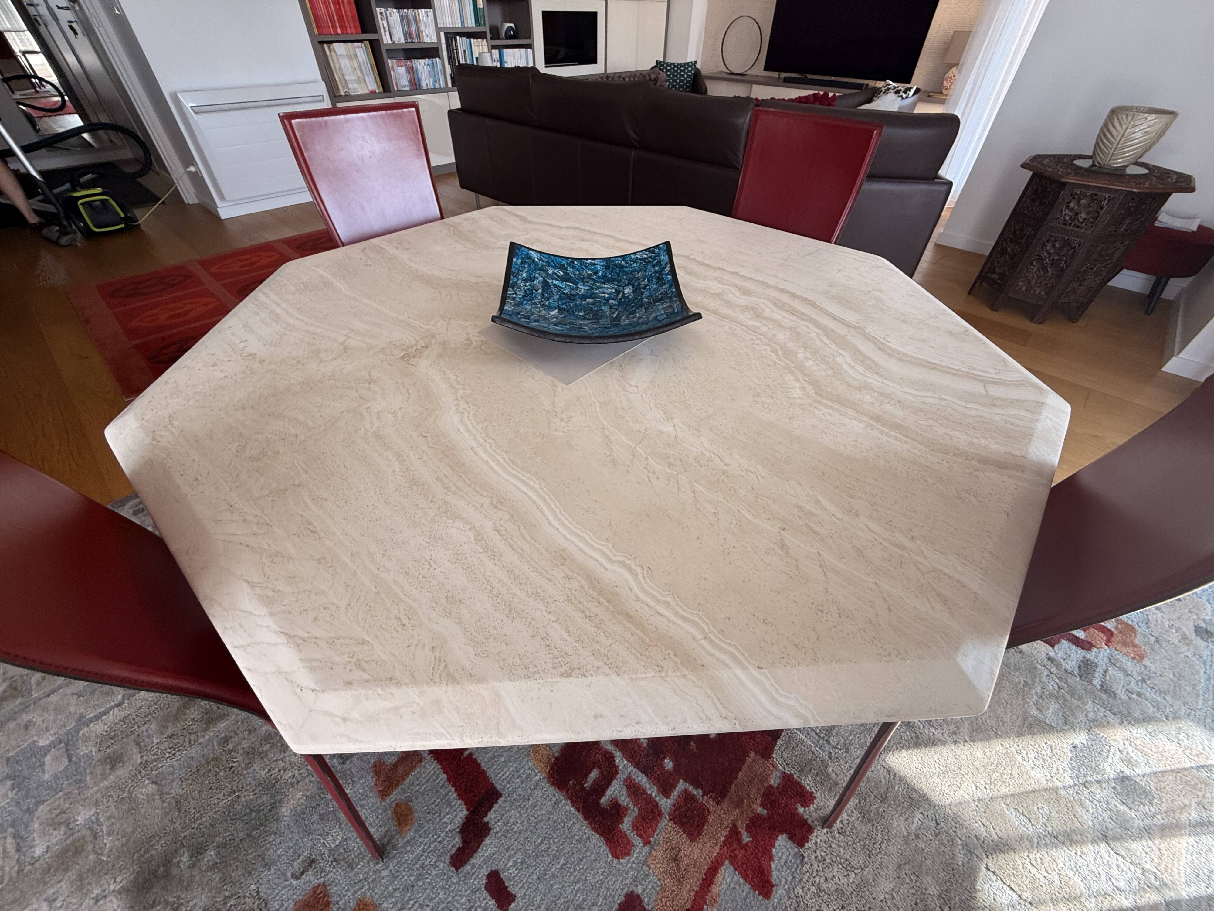 Table octogonale en travertin 130 cm Artelano état neuf