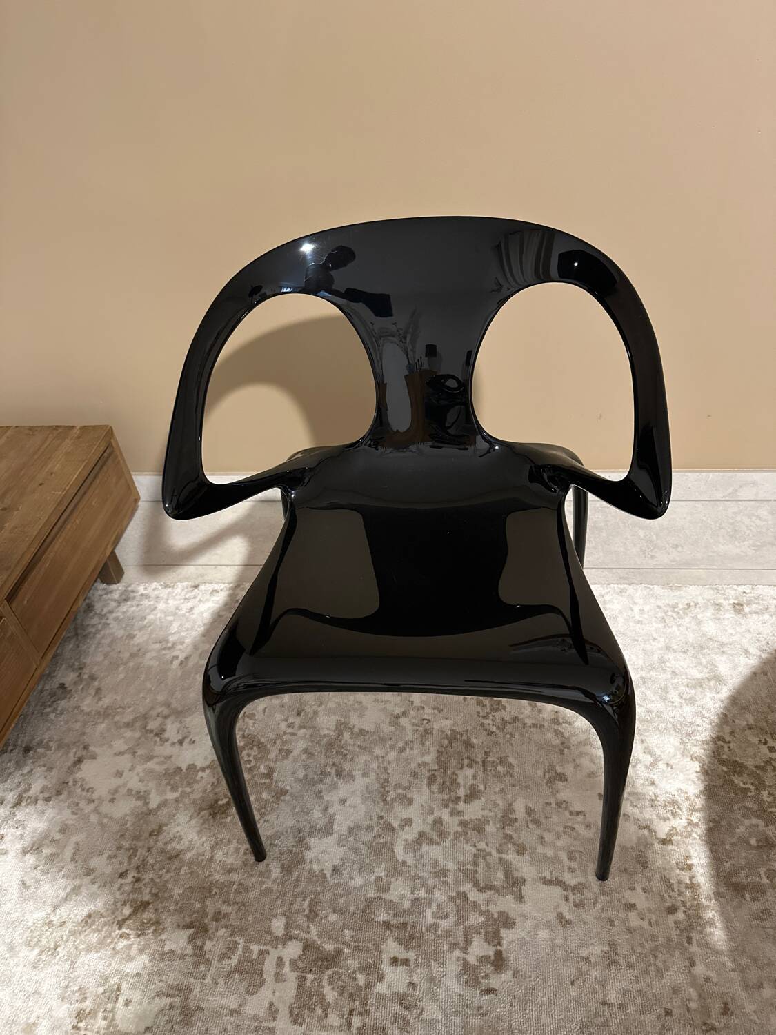 4 AVA chairs, glossy charcoal, Roche Bobois