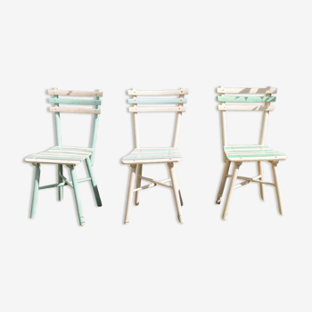 Set of 3 slatted wooden garden chairs
