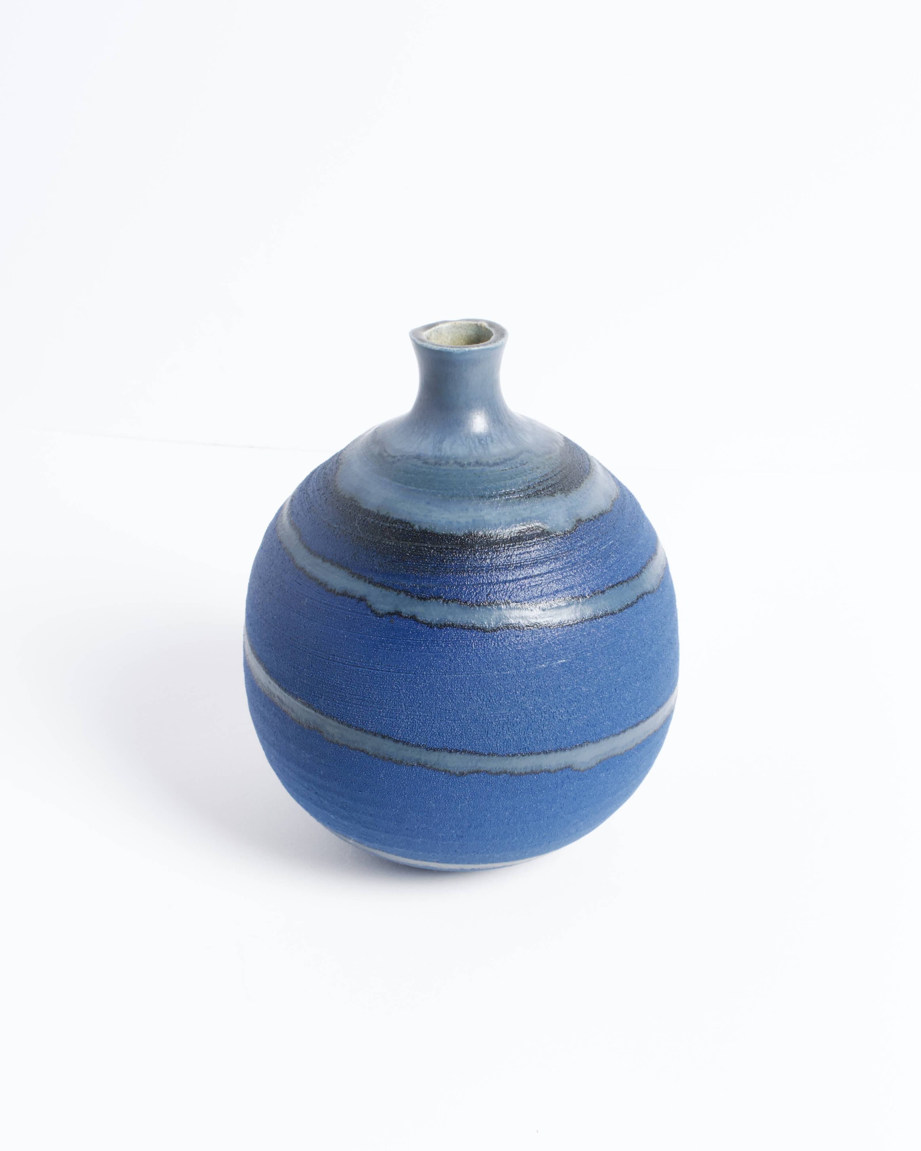 Andō Hironobu, Ceramic vase