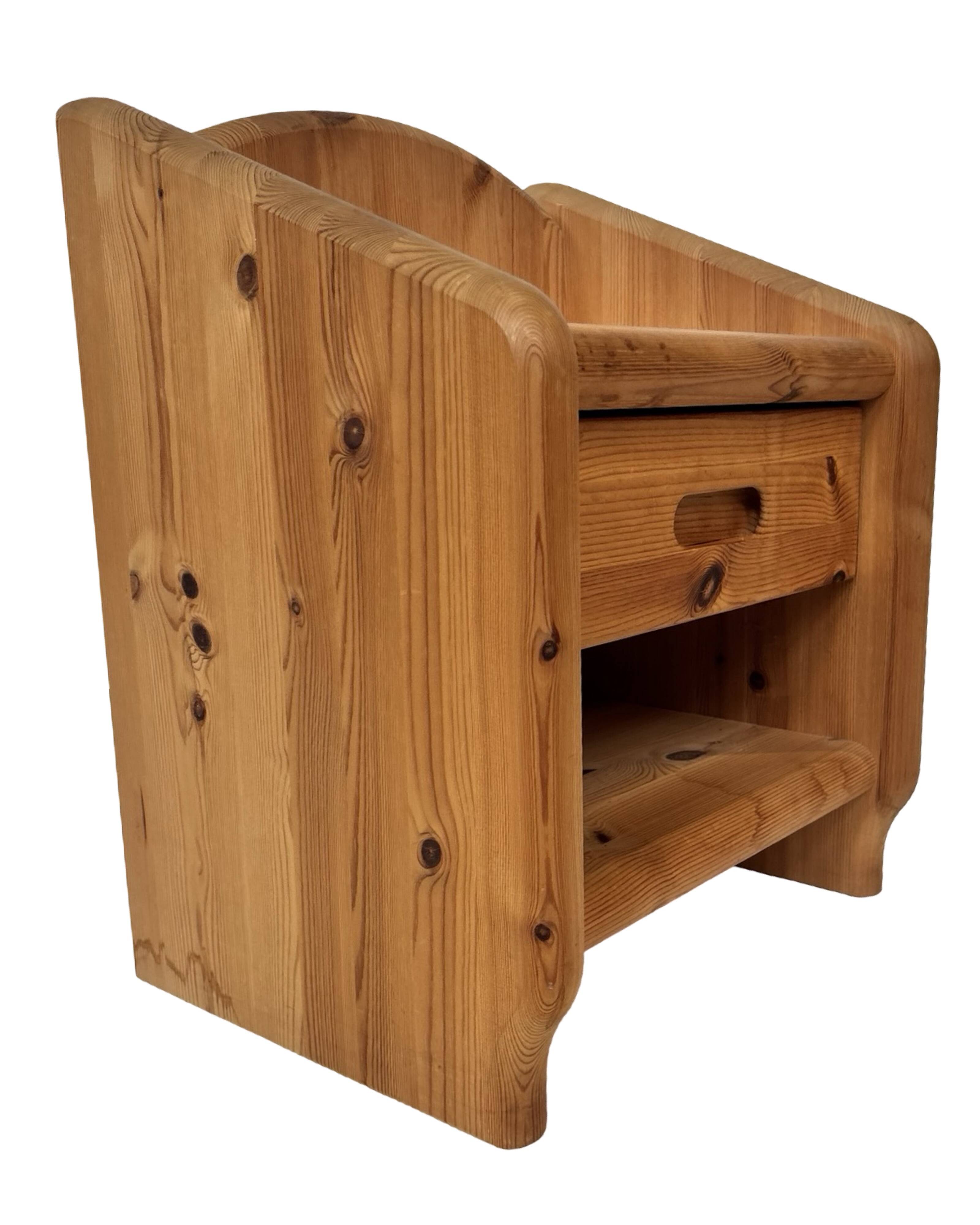 Vintage set of two pine wood bedside tables