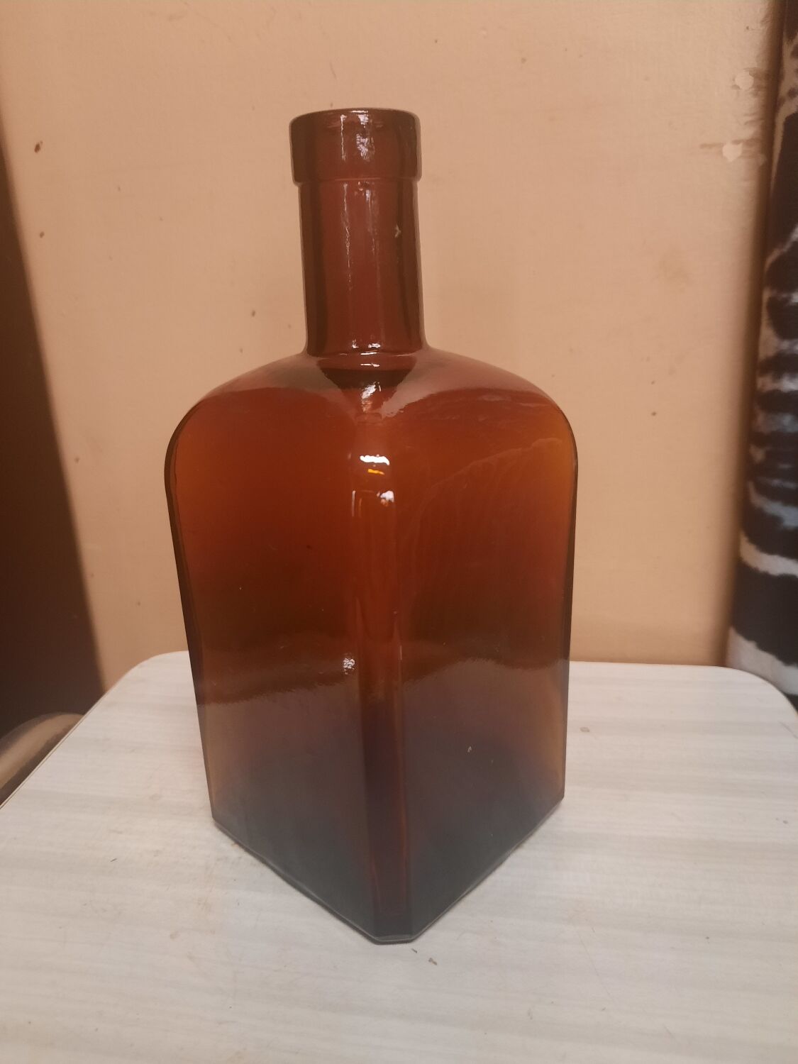 Amber glass bottle