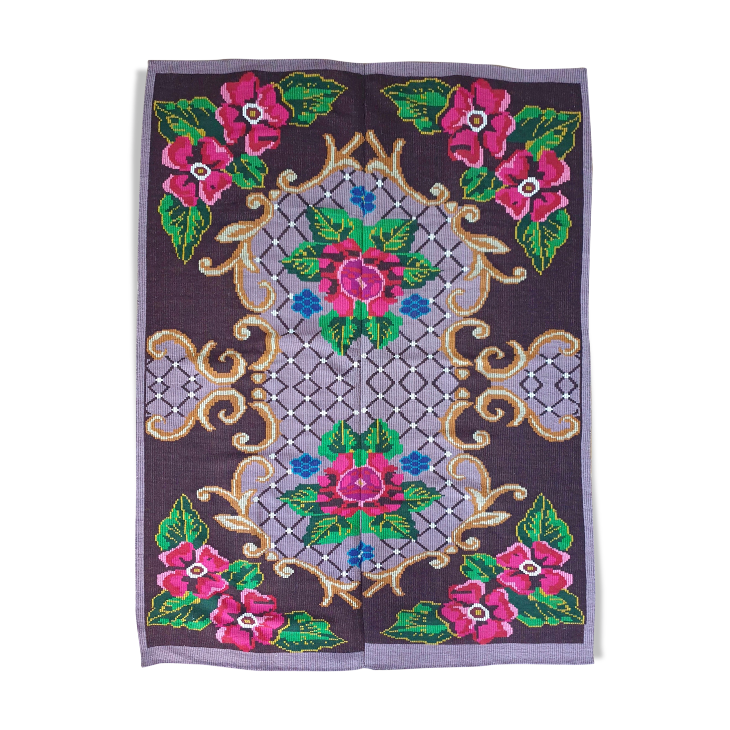 Boho chic Romanian carpet made by hand in wool, floral boho, lavender background with pink flowers 146x186cm