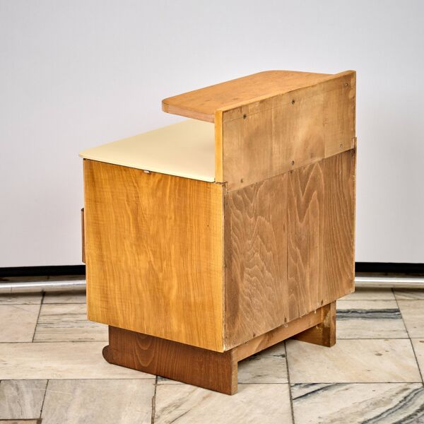 Ensemble de deux tables de nuit Art Déco par Jindřich Halabala, années 1960, Tchécoslovaquie