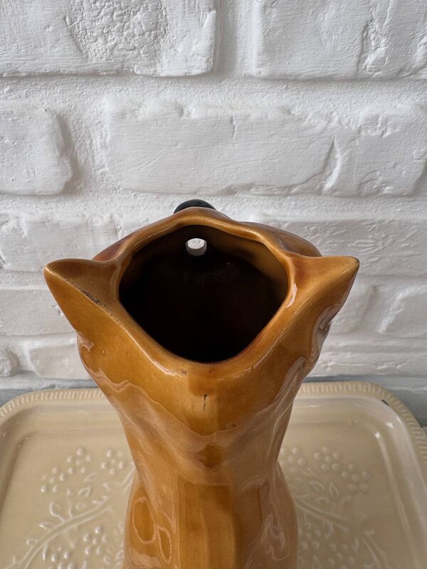 Pichet en barbotine chien Moulin des Loups Orchies