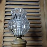 Lampe de chevet bureau base bois laiton globe verre moulé ancien vintage