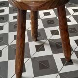 Tripod stool