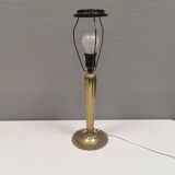 Old table lamp in solid brass with a bakelite socket and shade holder.
