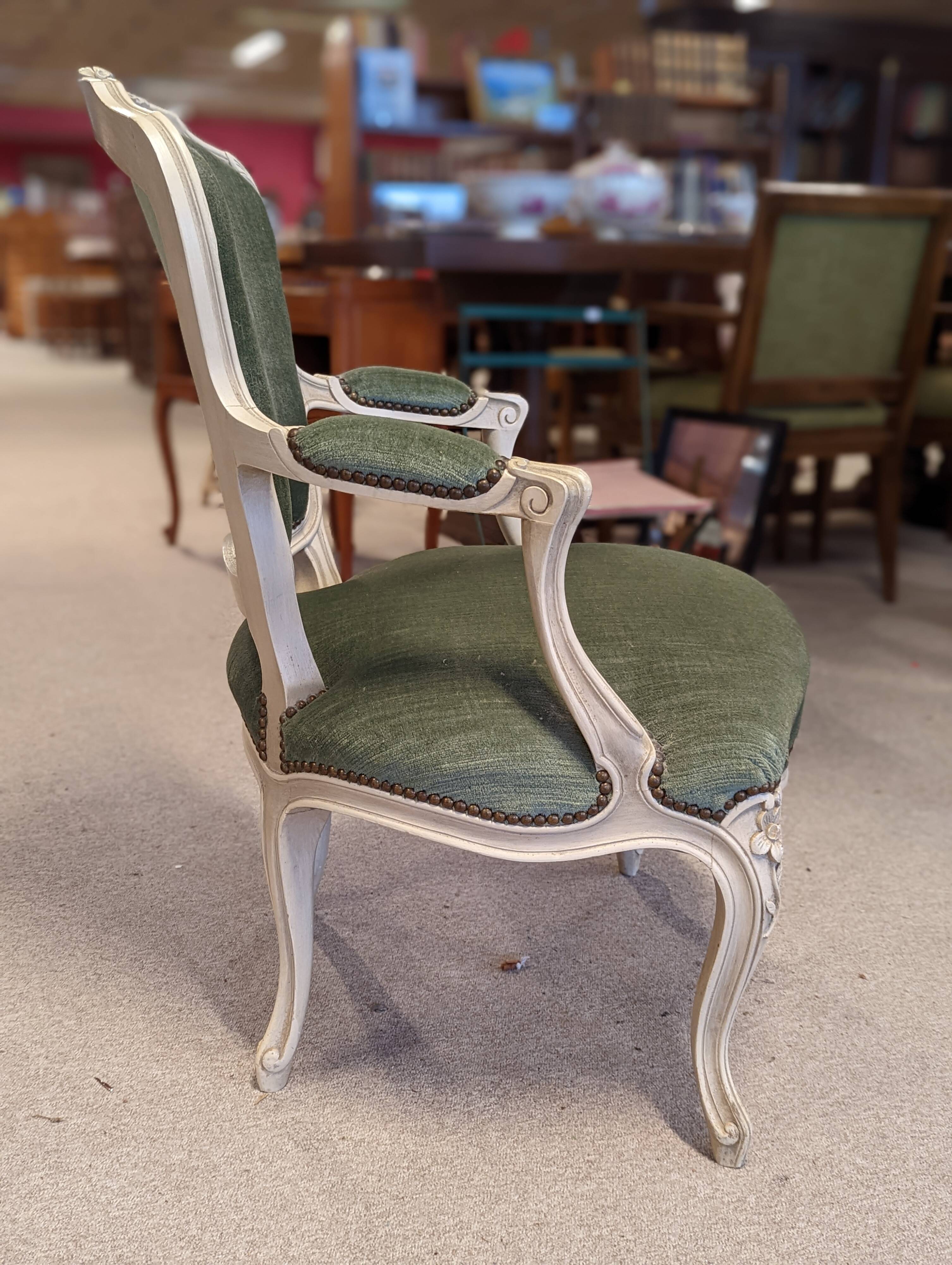 Paire de fauteuils Louis XV