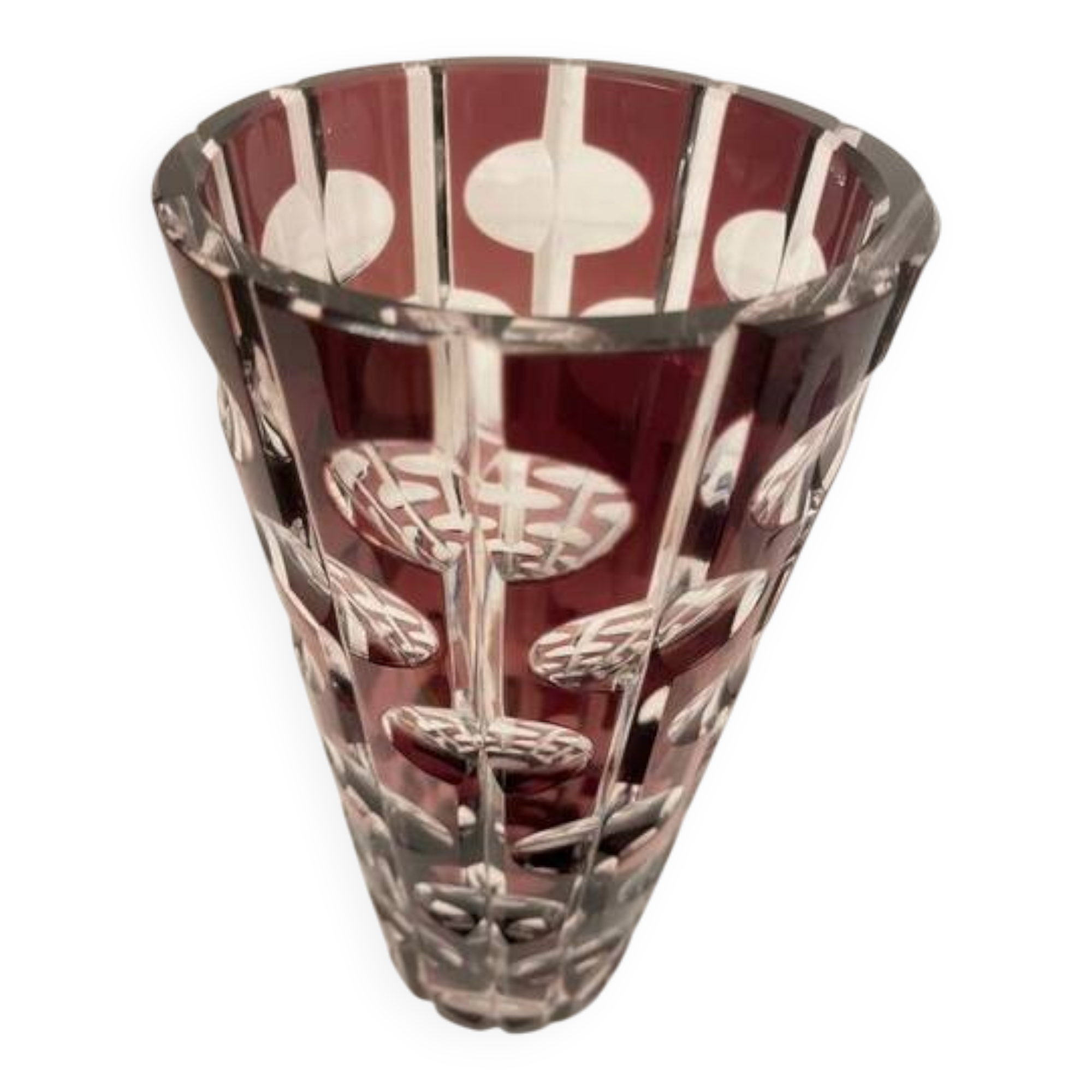 Vase cristal bohème en verre taillé rubis vintage
