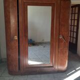 Armoire vintage