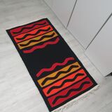 Rectangular wool rug, 125x64cm