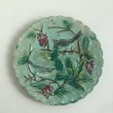 Slip plate decorated with birds