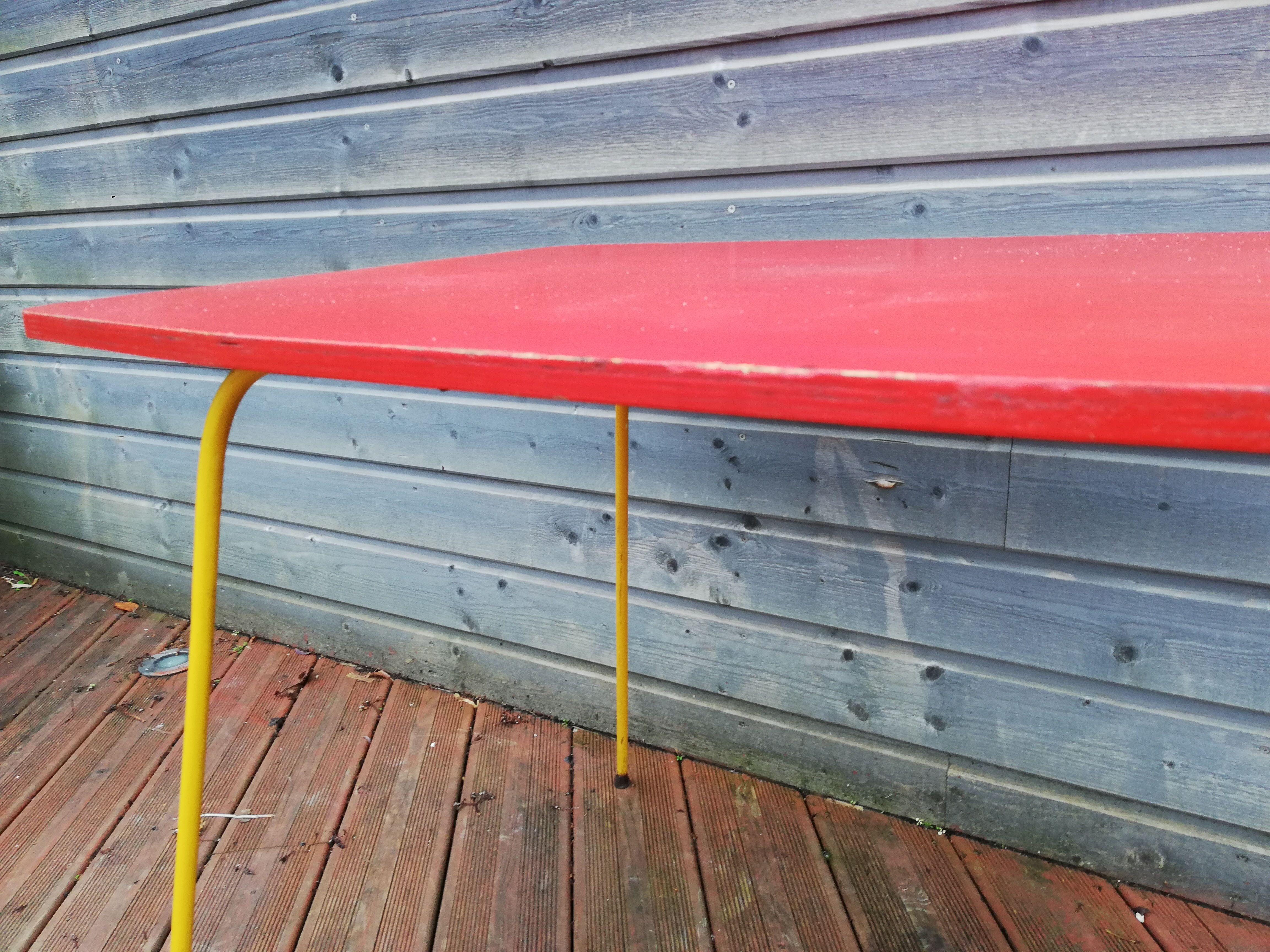 Lot de 4 chaise et une table vintage , années 70