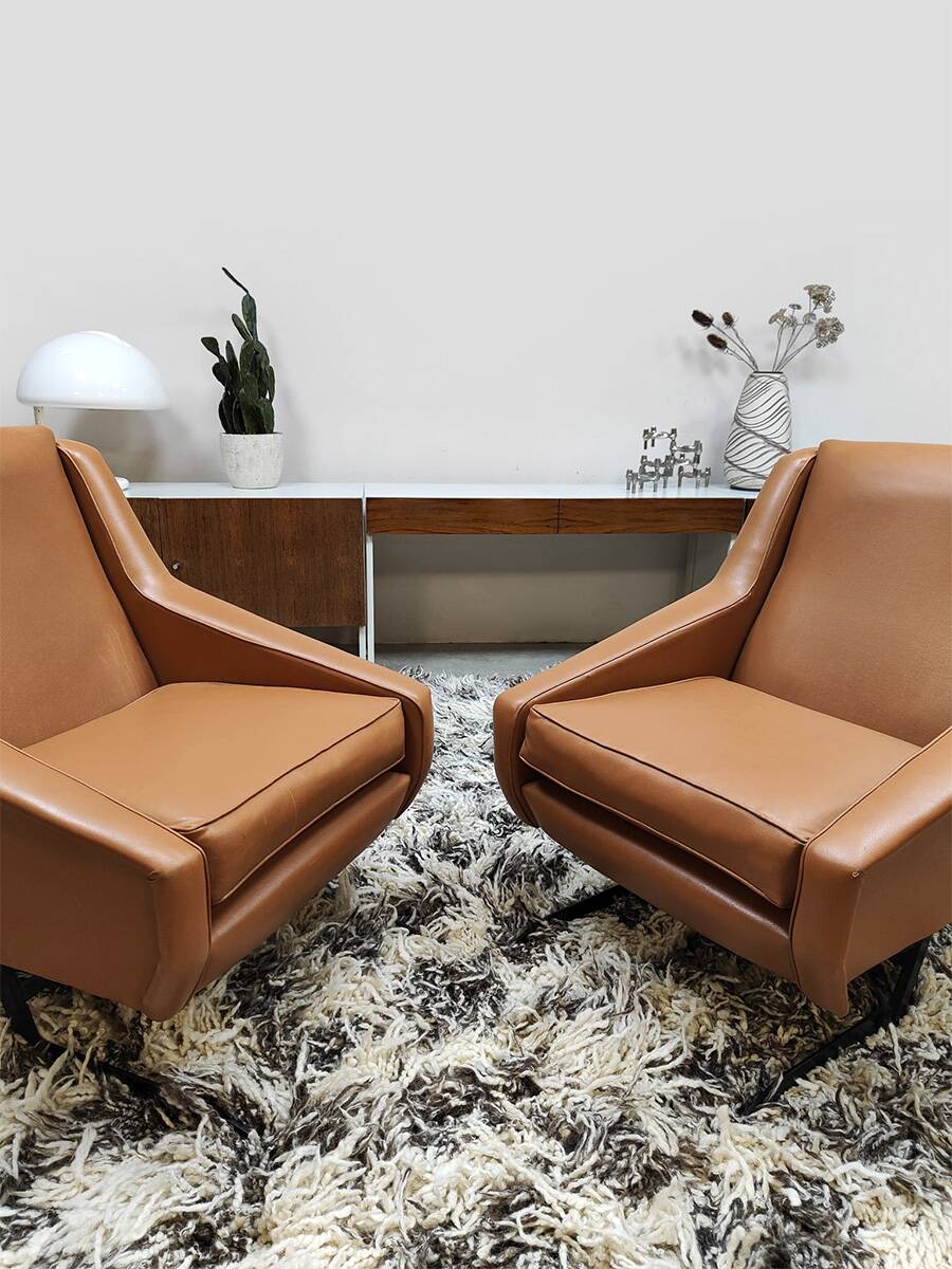 Vintage Italian cognac design lounge chairs 'Hermes style'