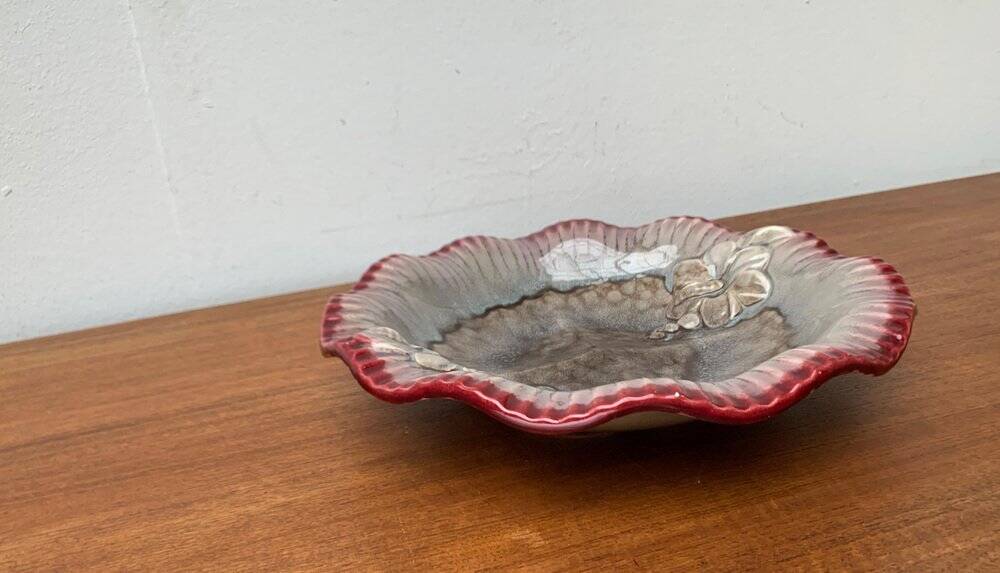 Large East German pottery bowl from the mid-century GDR by Strehla Keramik, 1960s.