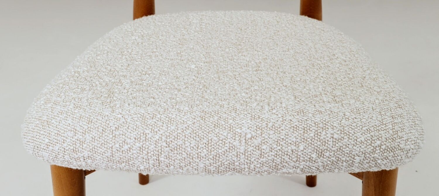 Set of 6 Dining Chairs, Light Beech Wood, White Bouclè Fabric, Modern 