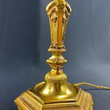 Grand pied de lampe en bronze doré de style Transition Louis XV Louis XVI