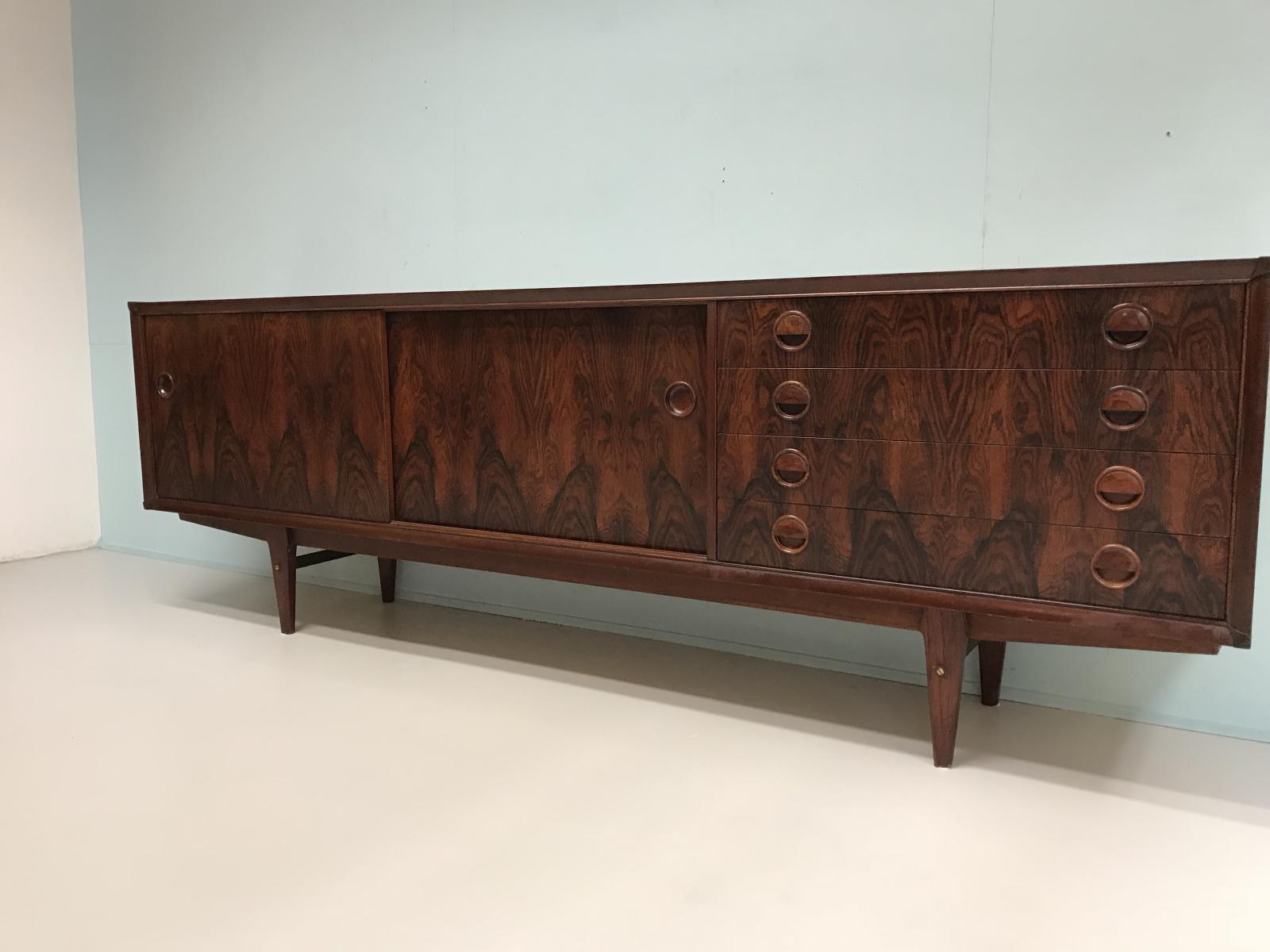 Row s Fristho country down 1960 rosewood