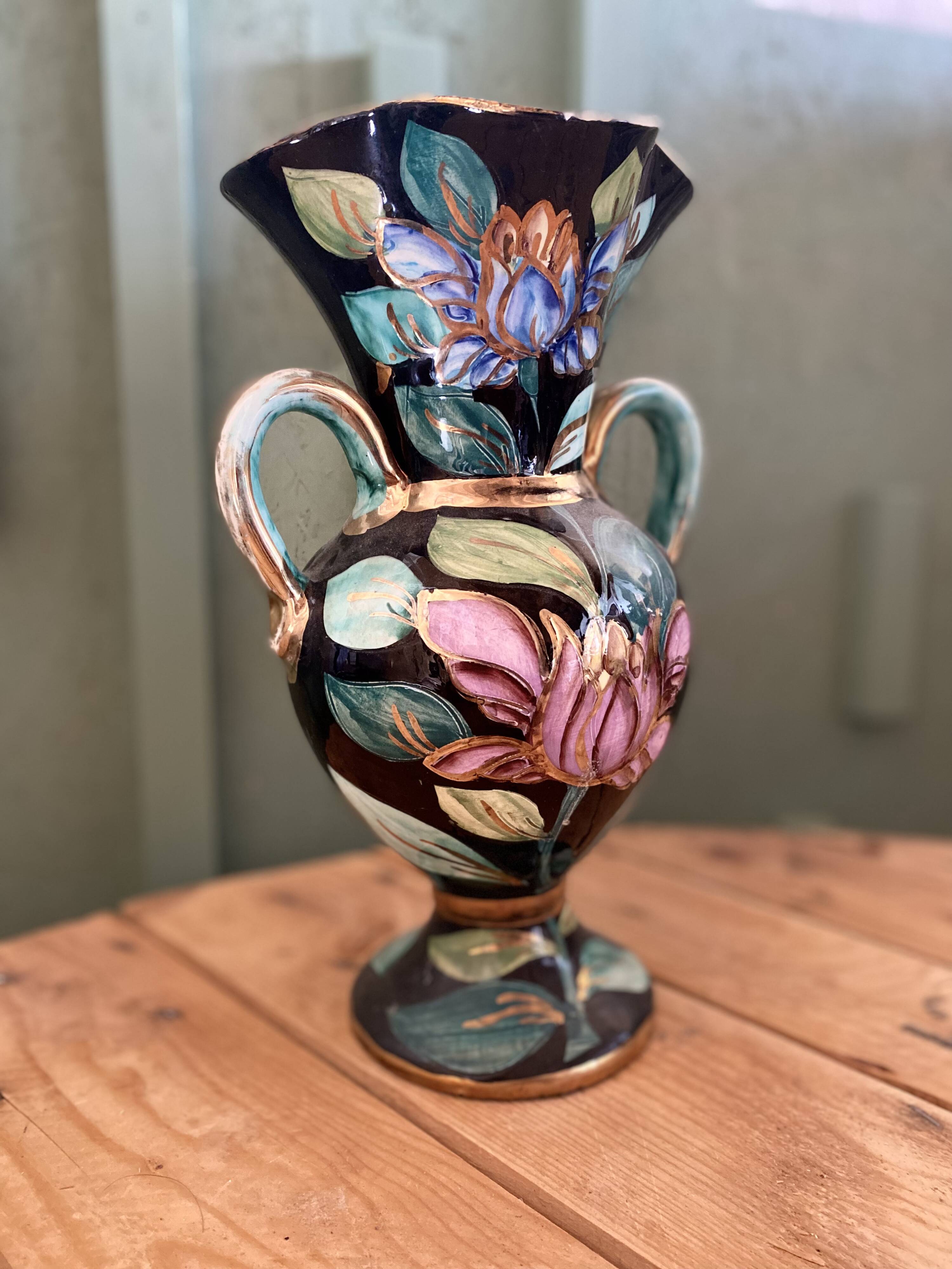 Vase with floral pattern handle signed "Vallauris 610"