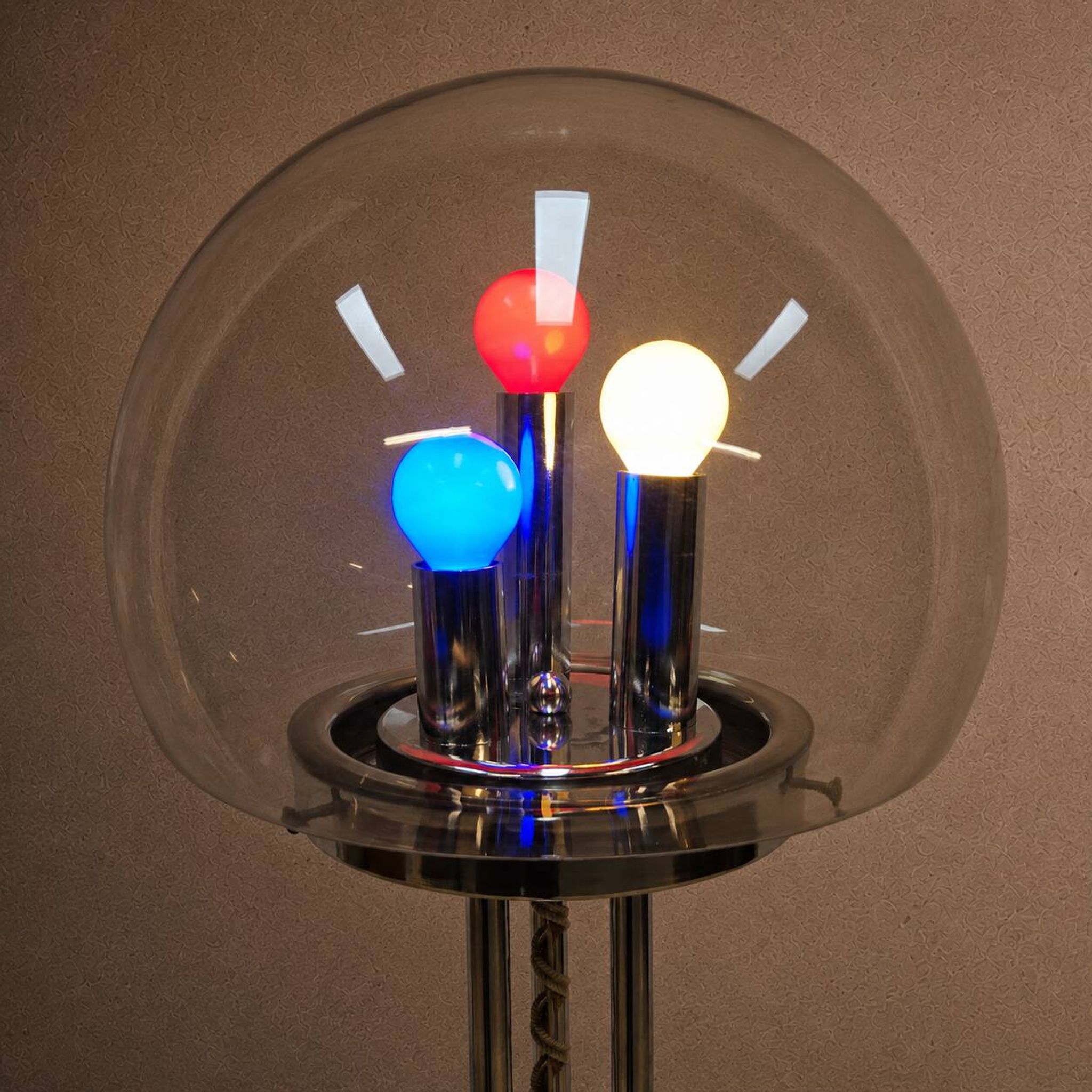 Vintage Italian Space Age floor lamp chrome and glass (70s)