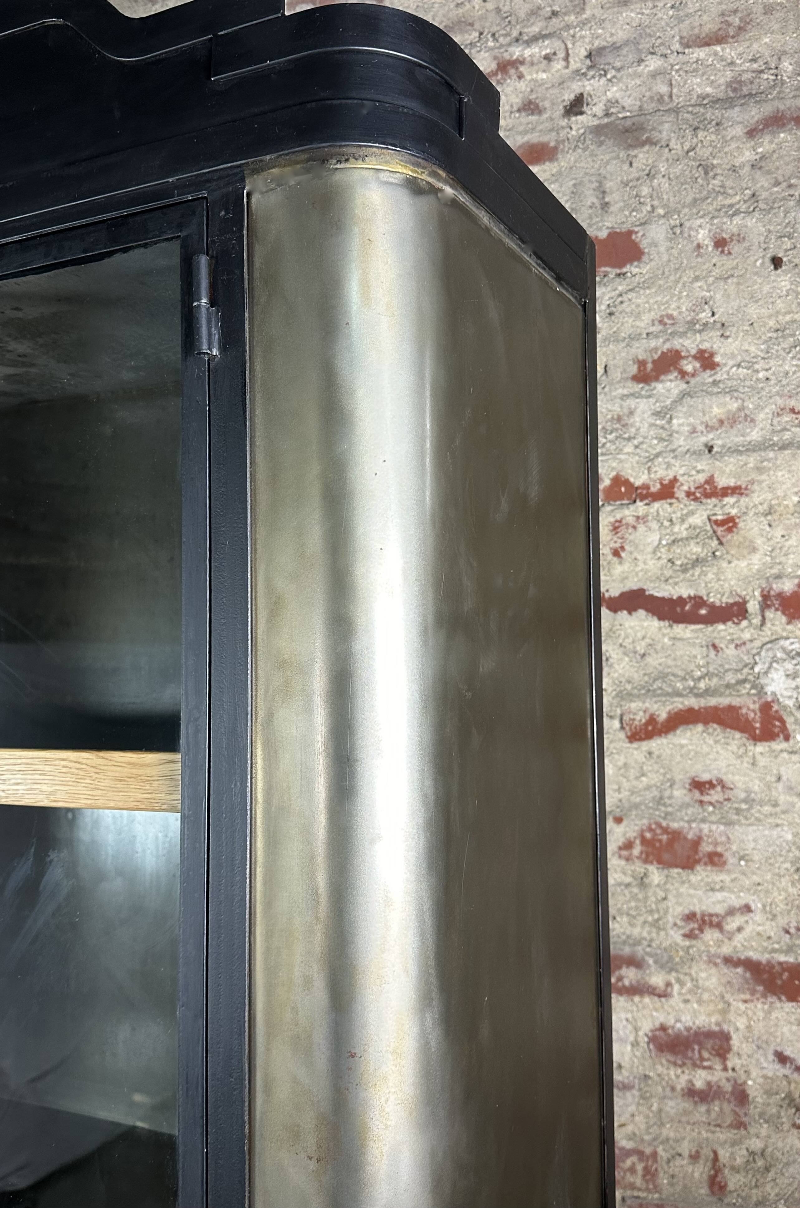 Bibliothèque /meuble de rangement en acier patiné et noire 1980