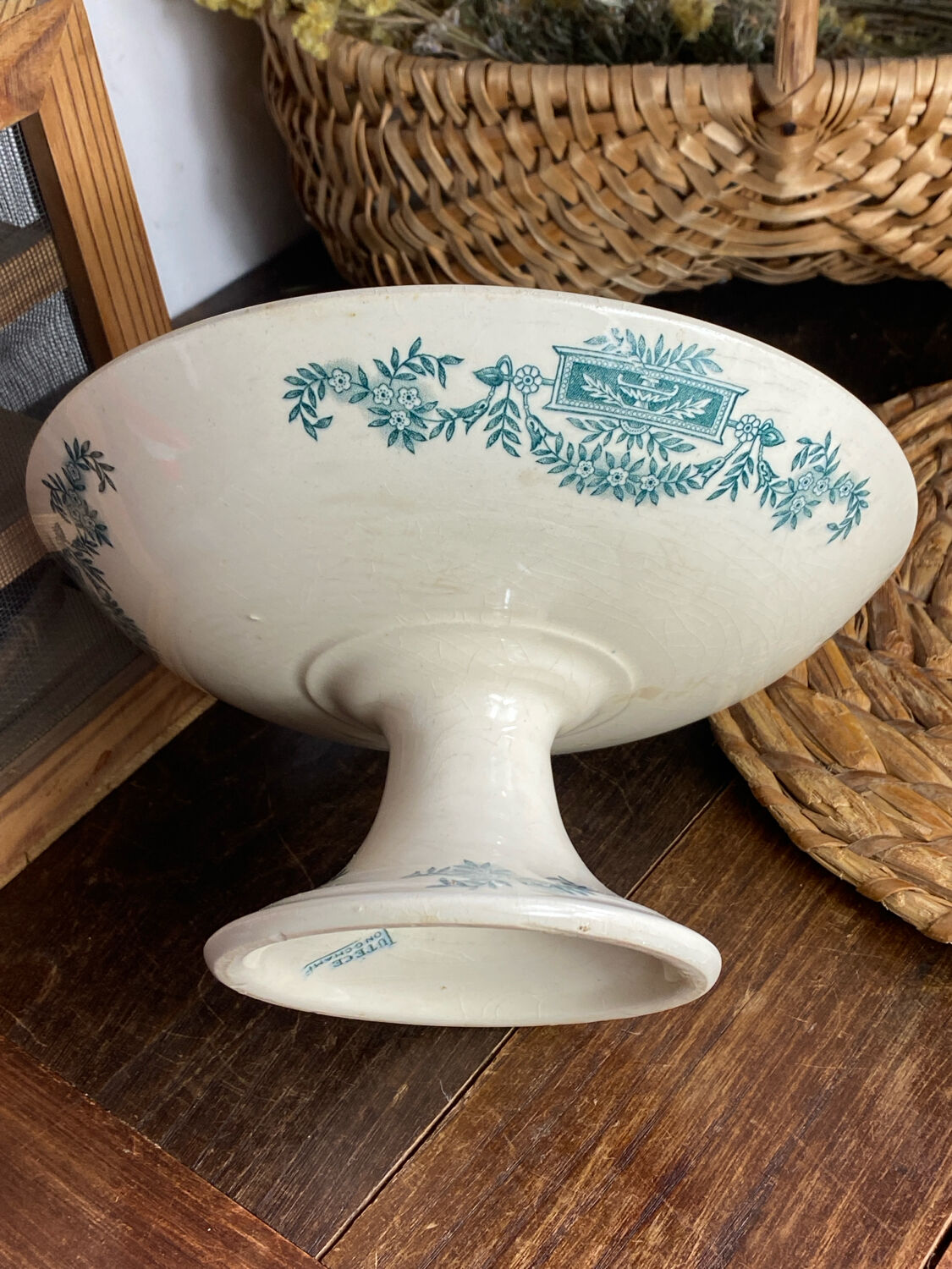 Earthenware compote from the Lutece Longchamp collection.